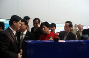 泉州市環(huán)保局領(lǐng)導(dǎo)及專家、企業(yè)代表參觀我司承建的電鍍廢水膜法治理回用工程示范項(xiàng)目