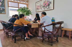 威士邦環(huán)境董事長(zhǎng)江素梅接受廈門(mén)日?qǐng)?bào)社及廈門(mén)高新技術(shù)創(chuàng)業(yè)中心的聯(lián)合采訪